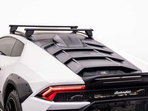 Used 2024 Lamborghini Huracan Sterrato AWD/4WD image 37