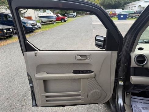 Used 2010 Honda Element LX image 15