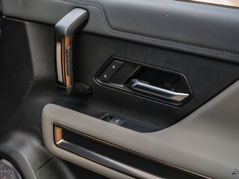 Used 2024 GMC Hummer EV 3X image 95