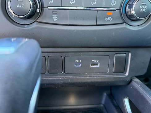 Used 2022 Nissan Frontier SV image 29