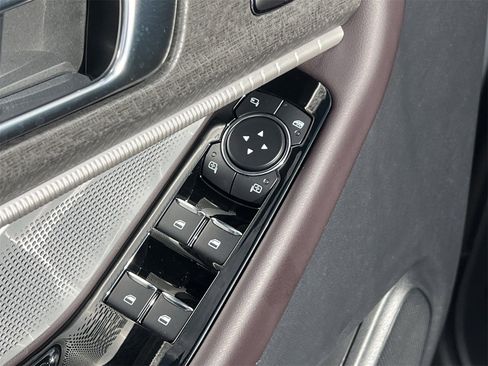 New 2026 Ford Explorer Platinum image 19