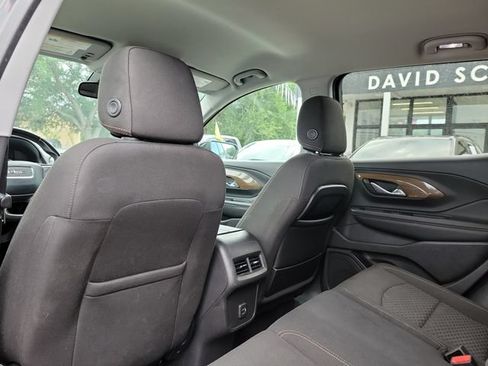 Used 2019 GMC Terrain SLE w/ Driver Convenience Package FWD image 23