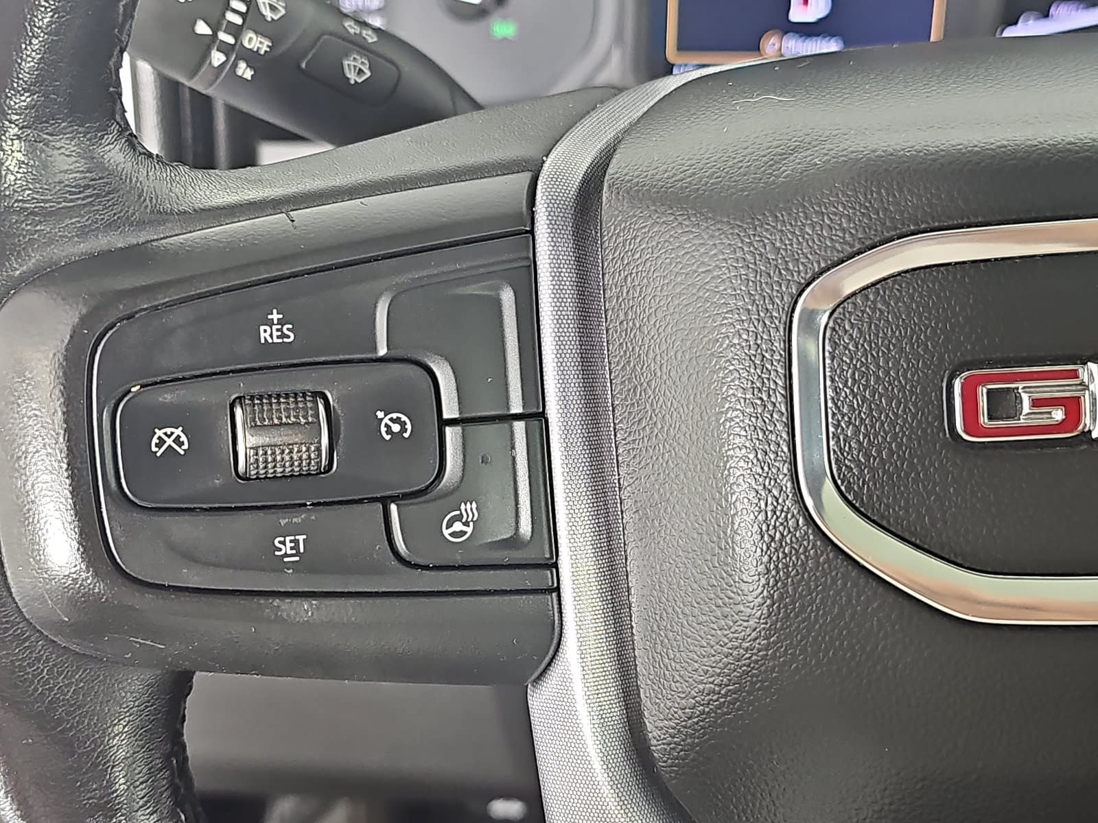 Used 2021 GMC Sierra 1500 SLT w/ SLT Premium Package AWD/4WD image 11
