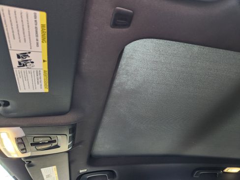 Used 2018 BMW X1 sDrive28i image 32