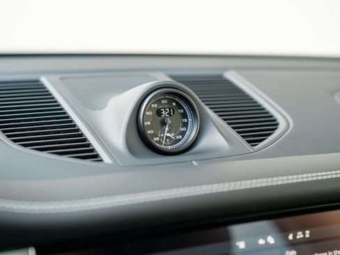 New 2025 Porsche Macan S image 15