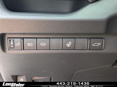 Used 2023 Toyota RAV4 XLE Premium AWD/4WD image 23