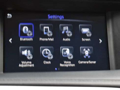 Used 2017 INFINITI QX30 AWD image 18