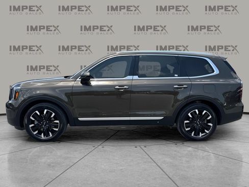 Used 2023 Kia Telluride SX Prestige AWD/4WD image 2
