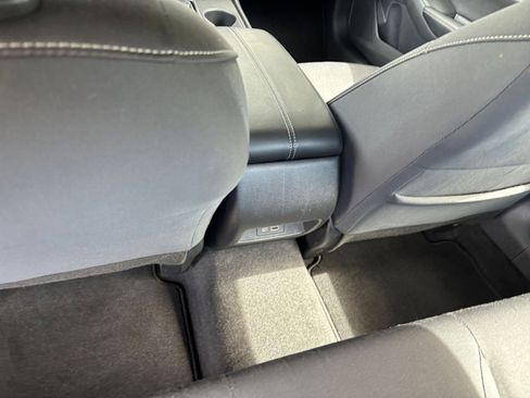 Used 2025 Nissan Altima 2.5 SV FWD image 23