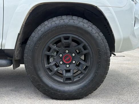 Used 2024 Toyota 4Runner SR5 Premium w/ Moonroof Package image 6