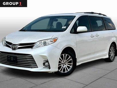 Used 2019 Toyota Sienna XLE