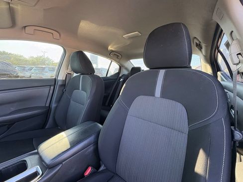 Used 2020 Nissan Sentra SV FWD image 13