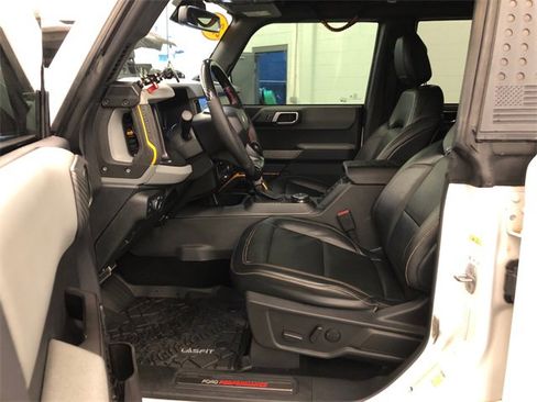 Used 2021 Ford Bronco Badlands image 28