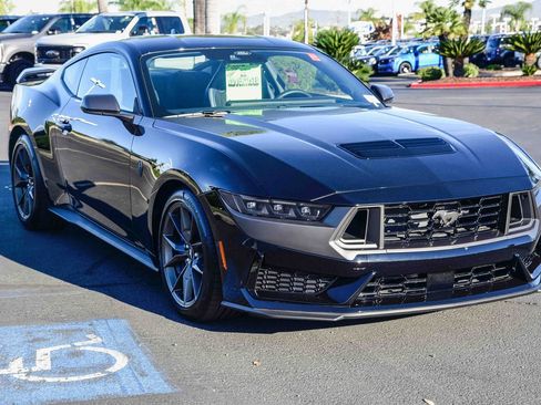 Used 2025 Ford Mustang Dark Horse image 3