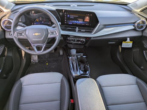 New 2026 Chevrolet Trax LT w/ Driver Confidence Package image 23