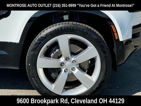 New 2025 Land Rover Defender 110 X-Dynamic SE image 36