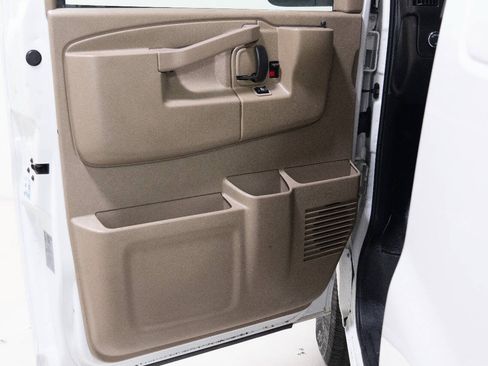 Used 2021 Chevrolet Express 2500 w/ Driver Convenience Package RWD image 23