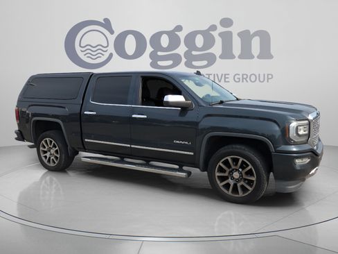 Used 2017 GMC Sierra 1500 Denali AWD/4WD image 7