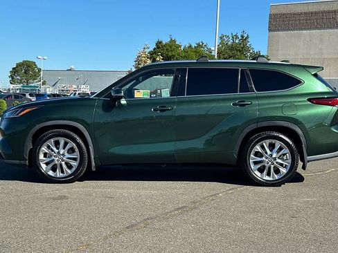 Used 2023 Toyota Highlander Limited image 9