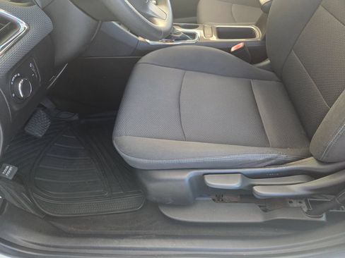 Used 2019 Chevrolet Cruze LT FWD image 15