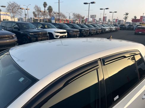 Used 2014 Volkswagen Golf TDI image 14