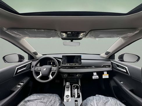 New 2026 Mitsubishi Outlander SE AWD/4WD image 15