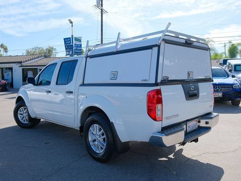 Used 2017 Nissan Frontier SV RWD image 4