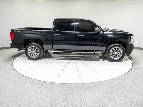 Used 2017 Chevrolet Silverado 1500 W/T AWD/4WD image 26