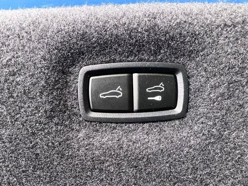 Certified 2024 Porsche Taycan GTS image 18