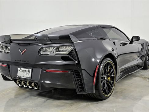 Used 2016 Chevrolet Corvette Z06 w/ C7.r Special Edition RWD image 9