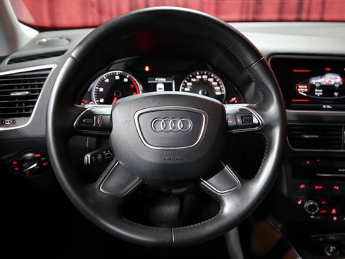 Used 2016 Audi Q5 2.0T Premium Plus w/ Technology Package image 16