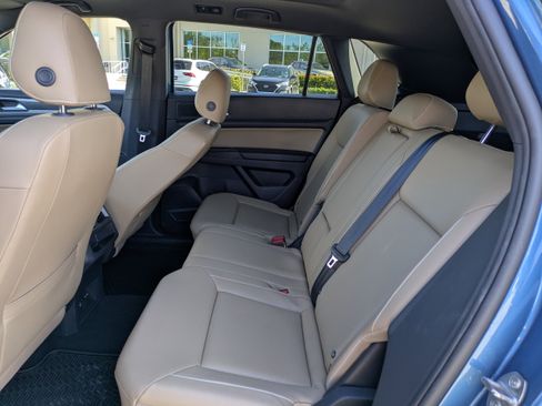 Used 2020 Volkswagen Atlas Cross Sport SEL image 16