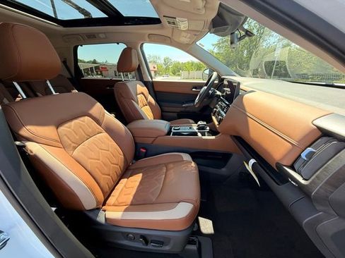 New 2026 Nissan Pathfinder Platinum AWD/4WD image 20