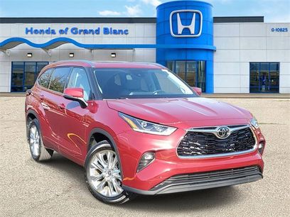 Used 2023 Toyota Highlander Limited