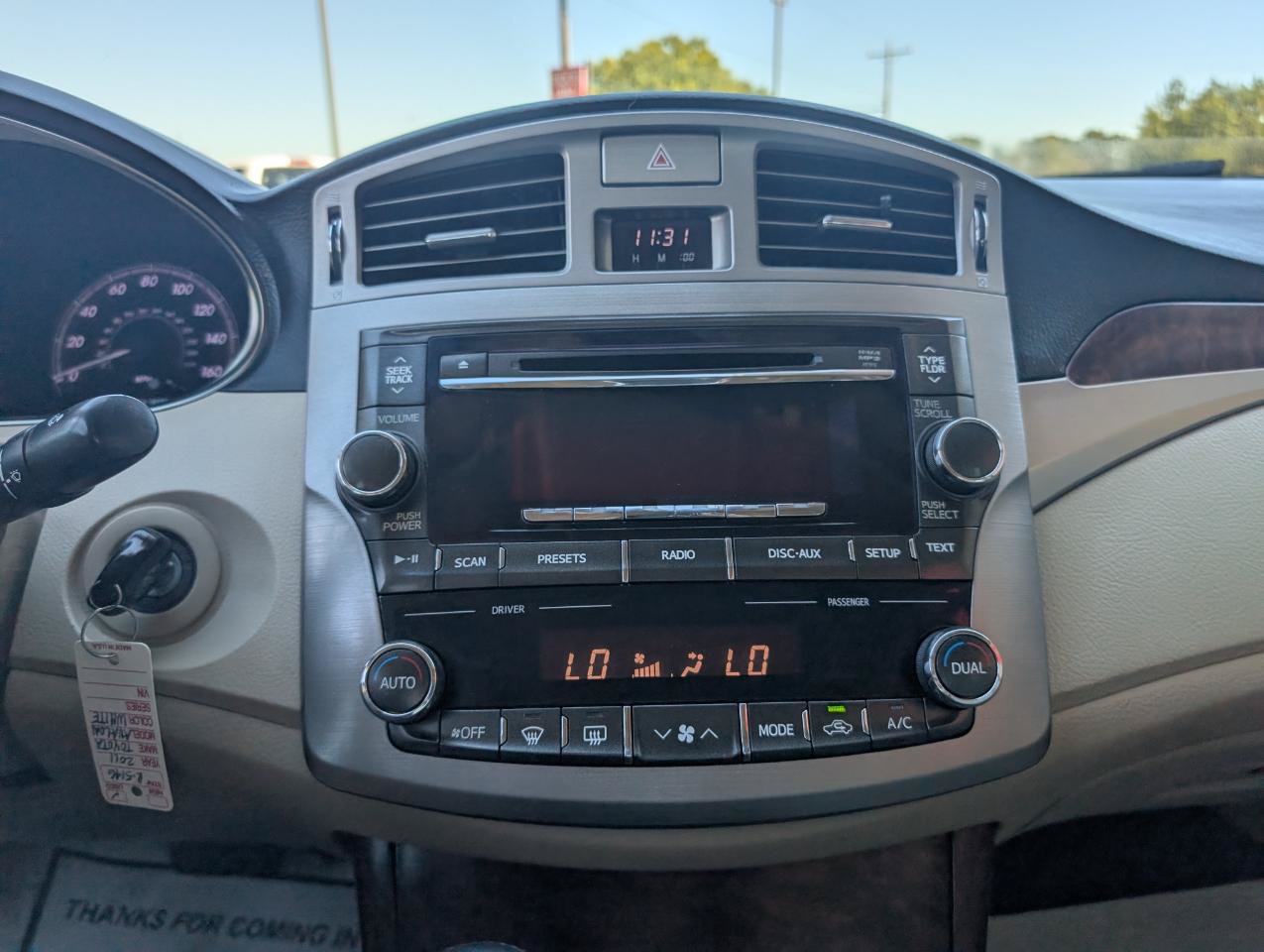 Used 2011 Toyota Avalon FWD image 16