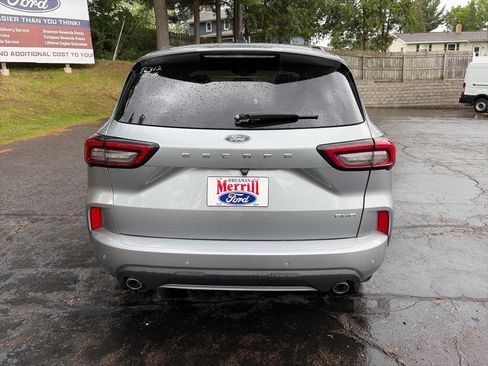 Used 2023 Ford Escape ST-Line w/ Tech Pack #1 AWD/4WD image 5