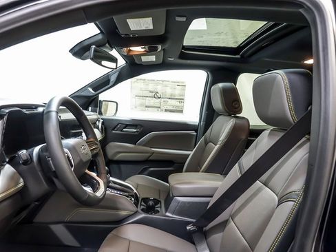 New 2026 Chevrolet Colorado ZR2 w/ Technology Package image 11