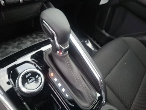 New 2026 GMC Canyon Elevation w/ Convenience Package image 8