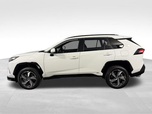 Used 2025 Toyota RAV4 SE AWD/4WD image 9