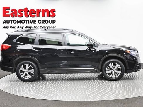 Used 2025 Subaru Ascent Premium AWD/4WD image 4