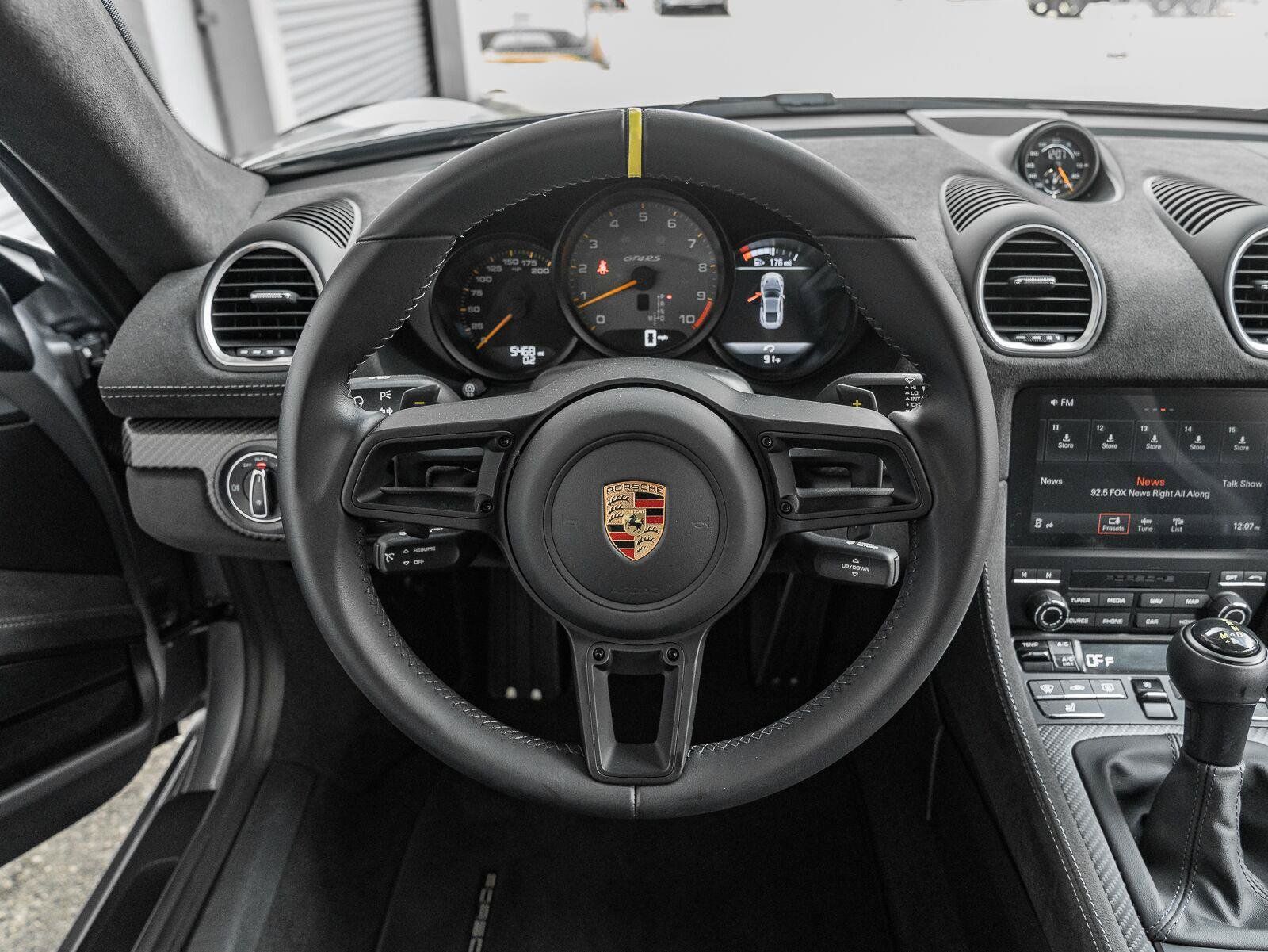 Used 2024 Porsche 718 Cayman GT4 RS RWD image 31