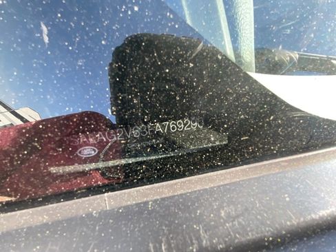 Used 2015 Land Rover LR4 HSE image 29