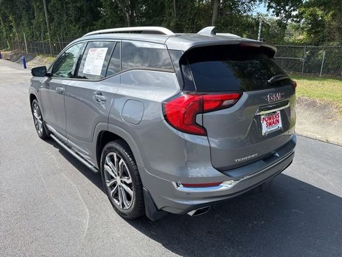 Used 2018 GMC Terrain Denali w/ Advanced Safety Package image 3