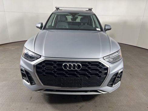 Used 2023 Audi Q5 2.0T Premium w/ Convenience Package image 2