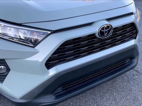 Used 2021 Toyota RAV4 XLE FWD image 29