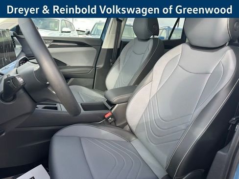 New 2026 Volkswagen Tiguan SE image 25