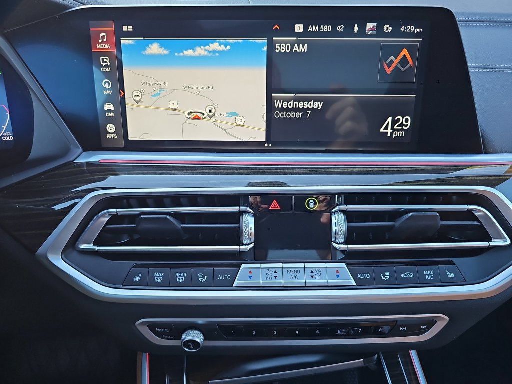 Used 2023 BMW X5 xDrive40i w/ Premium Package AWD/4WD image 14