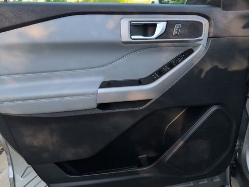 Used 2024 Ford Explorer XLT w/ Equipment Group 202A image 16