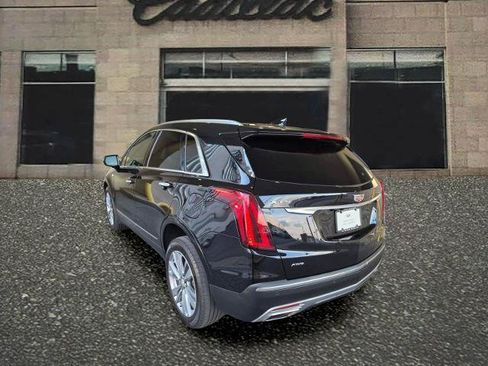 Used 2024 Cadillac XT5 Premium Luxury AWD/4WD image 3