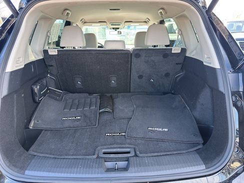 Certified 2025 Nissan Rogue SV AWD/4WD image 34
